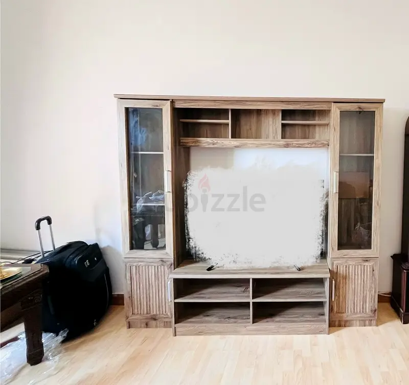 Wooden Tv stand دوبيزل