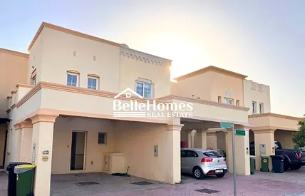 2br+study| Upgraded| Vacant| 2 Cheques