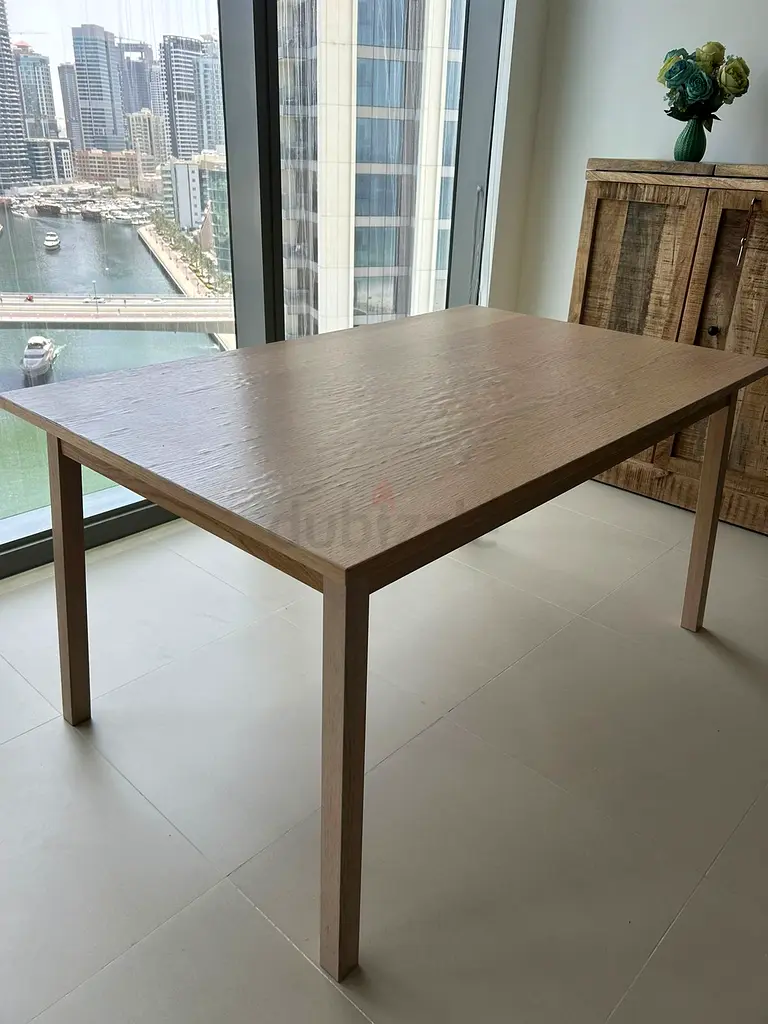 Dining Table extendable
