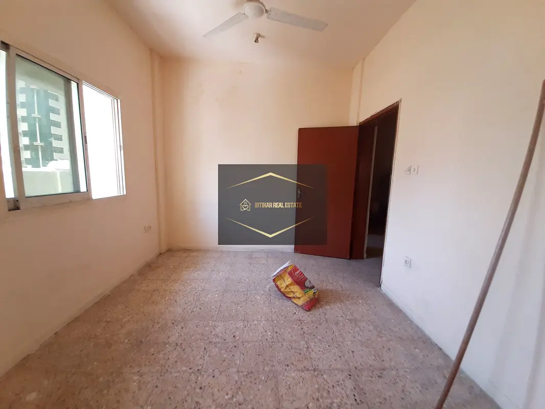 Apartment 2bhk cheapest rent 19k onliy family good location in Abu