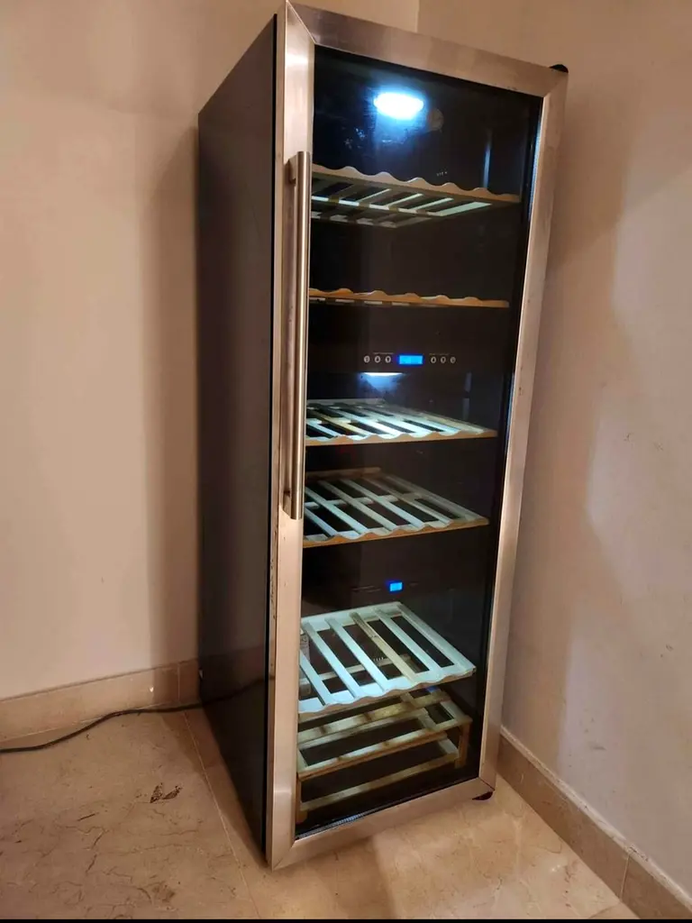 New Hoover Dual Zone Temperature 76 Bottles Capacity Wine Cooler دوبيزل