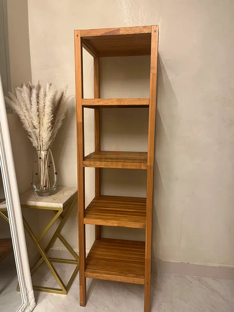 Bookshelf