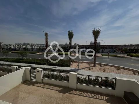 Single Row | Corner Unit | Ready To Move In