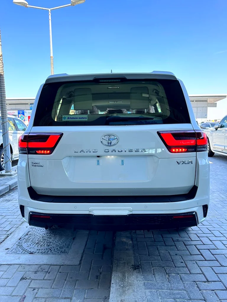 Toyota Land Cruiser VXR twin turbo 202463140687155843113