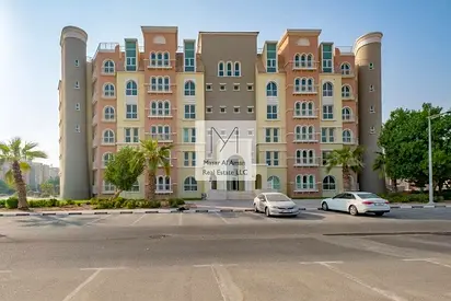 Ready To Move | Ground Gloor | Well Maintained