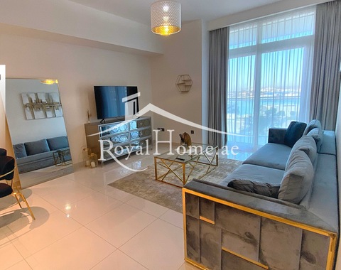 Seaside Serenity: Fully Furnished Palm View