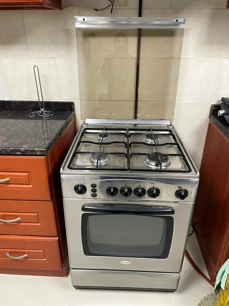 Italian Gas stove 4 burner with oven stainless steel