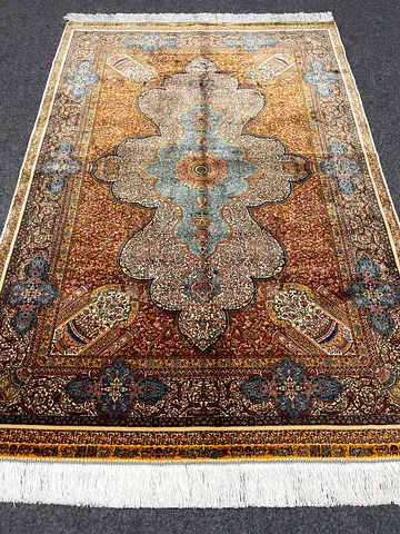 176 x 120 cm | New High Quality Beautiful Silk Persian Carpet