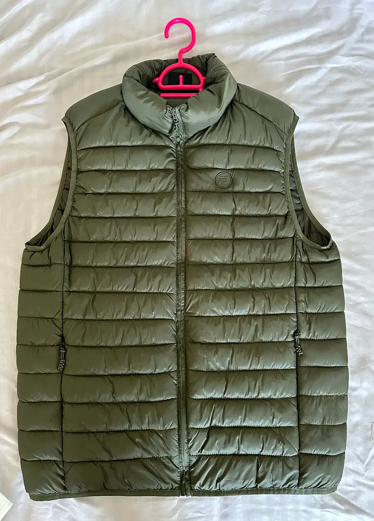 Pull and Bear Vest (L) دوبيزل