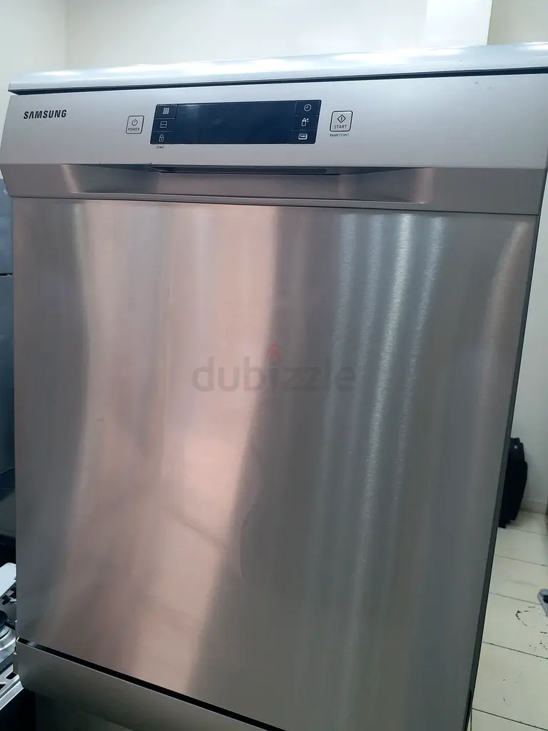 Samsung silver color dishwasher AAA دوبيزل