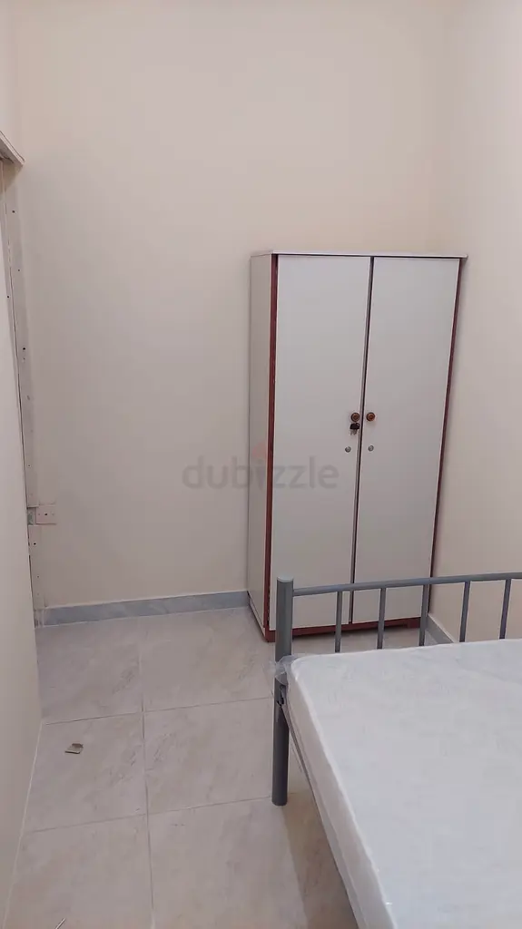 Apartment Partition room available for Rent Al Ain