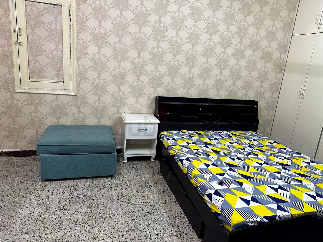 Apartment Fully Furnished room available for Exe bachelor