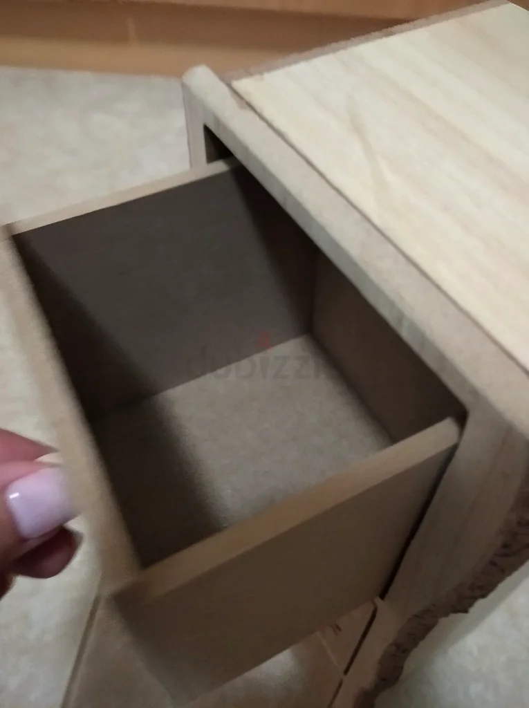 Cabinet for keepsakes - great gift! (13cm x 4.5cm)62930642382977112