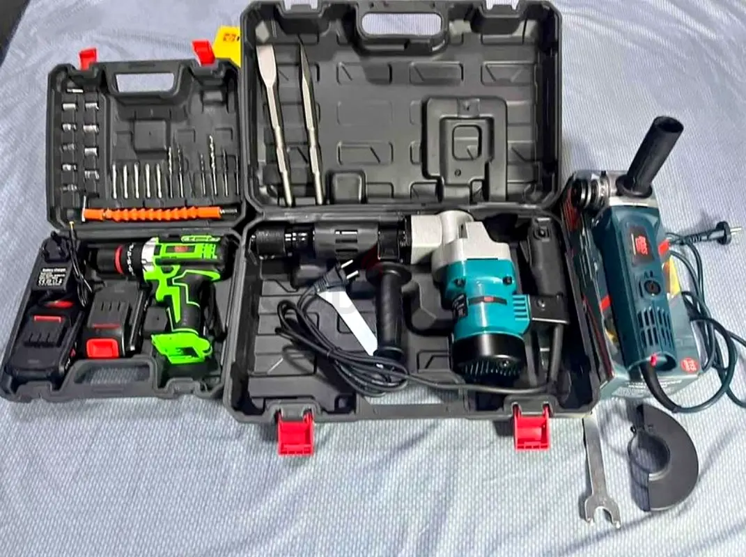 Boss Brand 3 pices set offer
