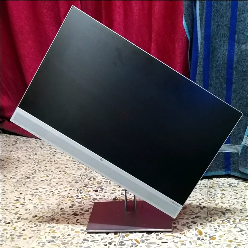 شاشة كاميرا + مكبر صوت مقاس 24 بوصة، شاشة HP من نوع IPS بدون إطار، عرض بدقة Full HD، شاشة LED مع منفذ HDMI، الموديل رقم E243M63256598803074114