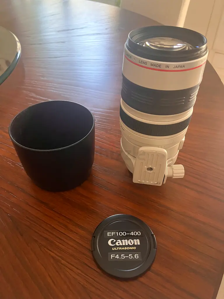 Canon EF100400mm Zoom Lens