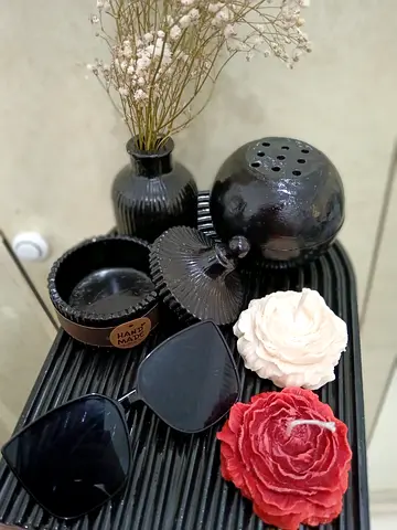 طقم ديكور صنع يدويا اسودHandmade black decorative set