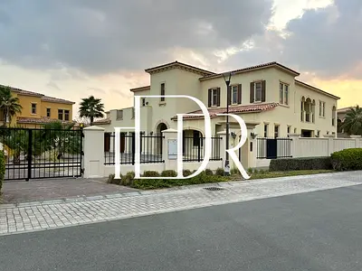 Corner Huge Luxury Waterfrontall Master Br