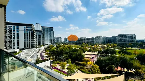 Upgraded, Park Views, Corner Unit