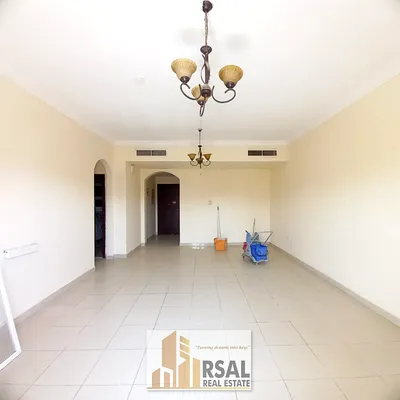 Lavish 2 _ Bhk Apartment With Huge Balcony 2 Wasrom _.prime Location School Zone Area _ready To Mov