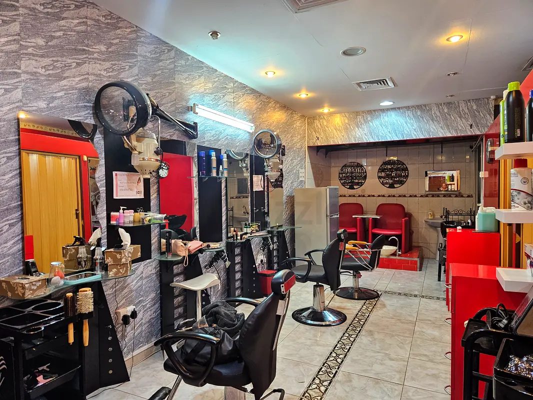 Ladies Beauty Salon for Sale in Al Karama