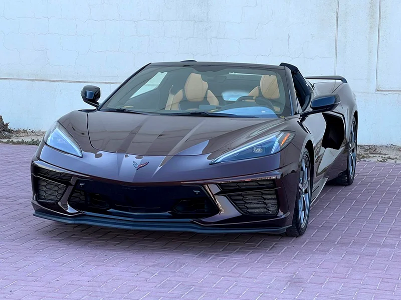 ALMOST NEW  CHEVROLET CORVETTE 2LT STINGRAY 6.2L - GCC SPECS - UNDER WARRANTY / JUNE 202663135494045953112