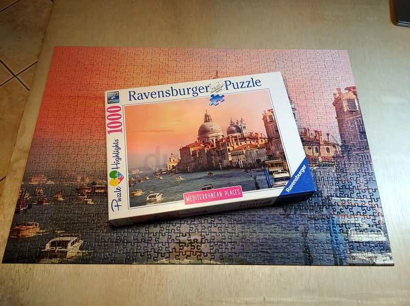 Puzzle (1000 piece; Ravensburger; all pieces)63263499501059111