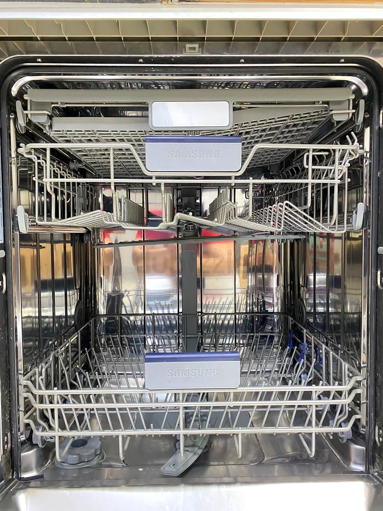 SAMSUNG Dishwasher Full Size 13 Place Settings Silver Model DW60M6040FS FREE DELIVERY +WARRANTY63266084921474111
