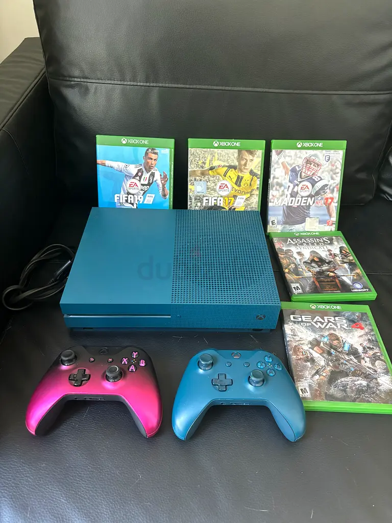 XBOX One S, two controllers, 5 games