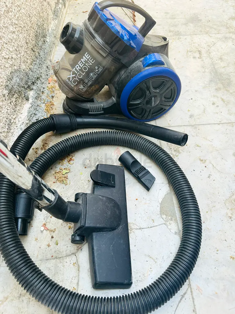 Kenwood vacuum cleaner 1800w دوبيزل