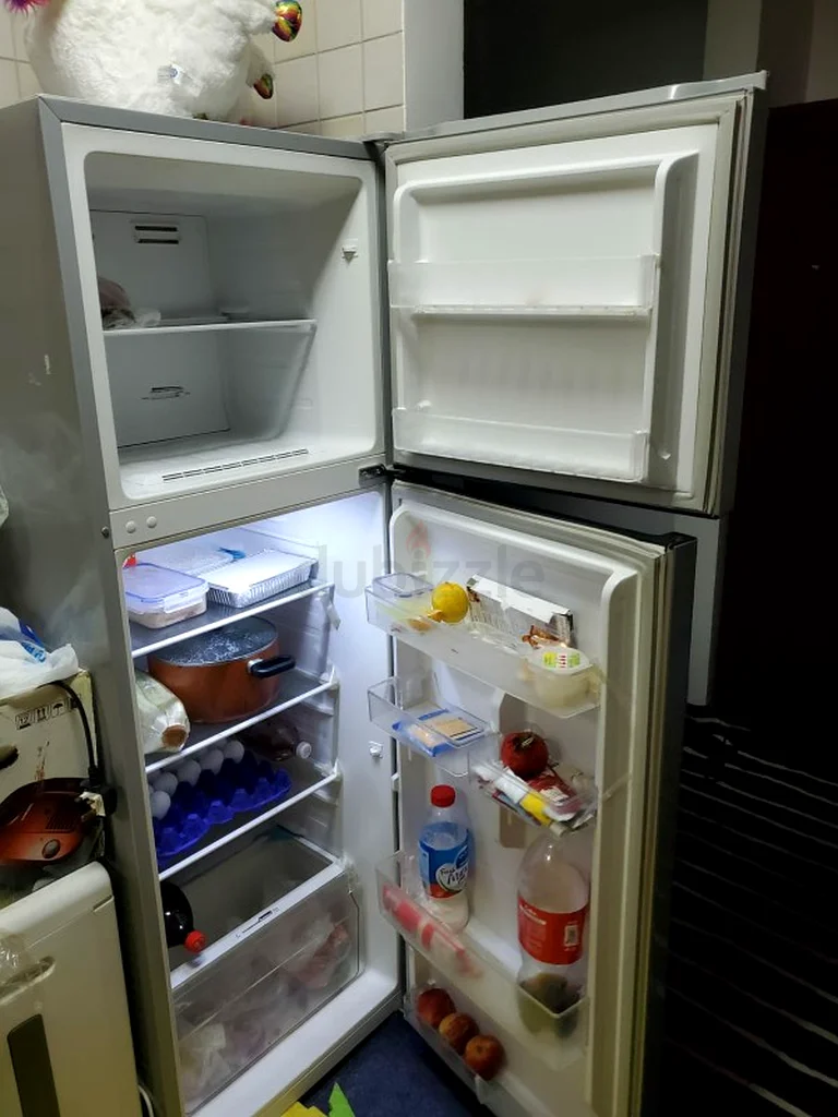 ثلاجة هايسنس ببابين سعة 328 لترًا، طراز RT328N4، للبيع، مع توصيل مجاني وضمان63266084894467111