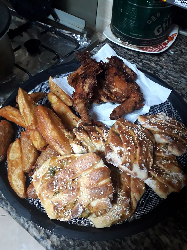 Part time cook in sharjah al khan دوبيزل