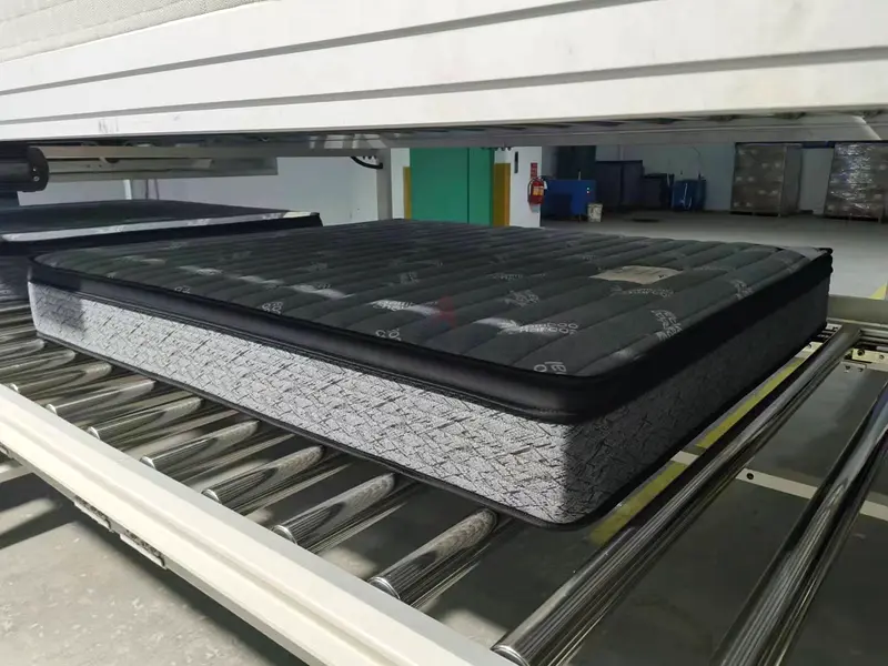 Pocket spring mattress with soft pillow topper