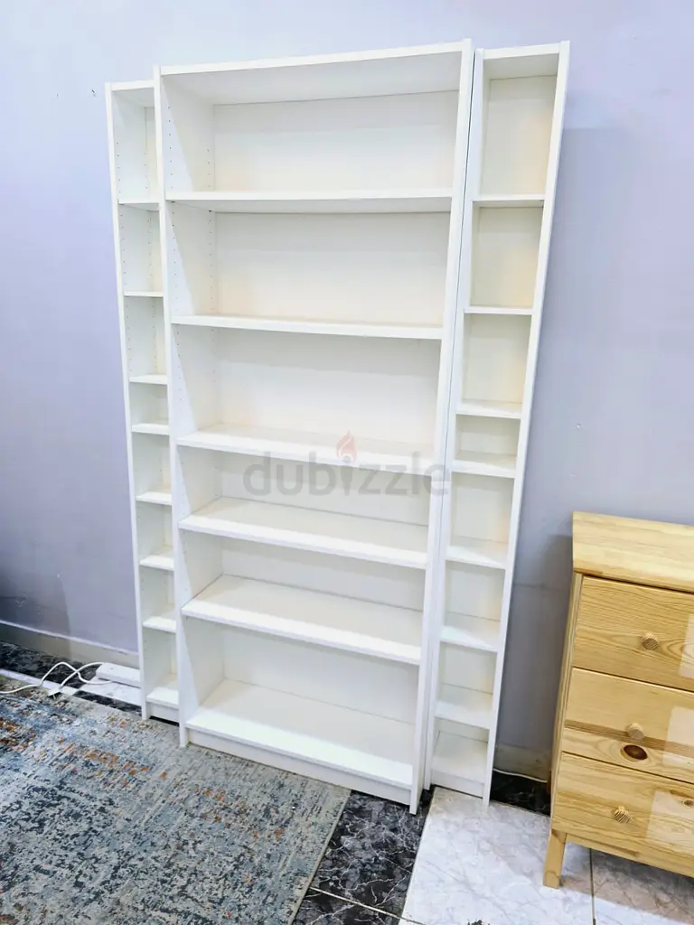 Ikea white shelving unit دوبيزل