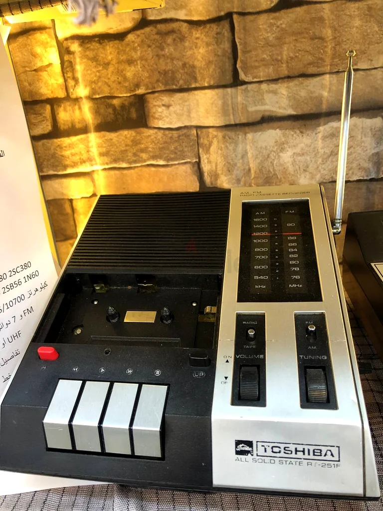 راديو قديم توشيبا قديم 50 سنه old vintage radio toshiba 50 years632607331576351111
