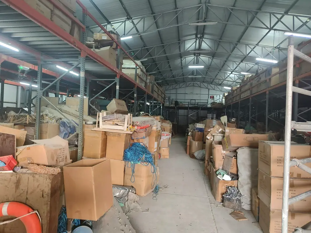 Warehouse Spacious Commercial Shop Warehouse ready for Rent