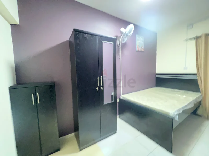 Apartment Fully furnished couple partition very close to burjman metro