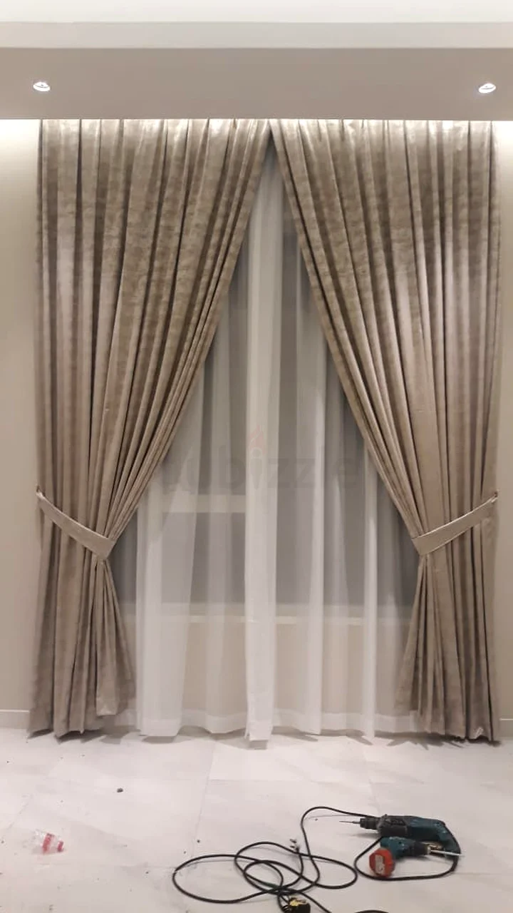 الستائر الداكنة ستائر شفافة ستائر مغلقة ستائر632223459765781118