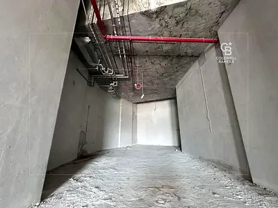 Large Space | Near To Metro | Prime Location