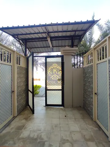 3bhk With Private Yard At Mbz City