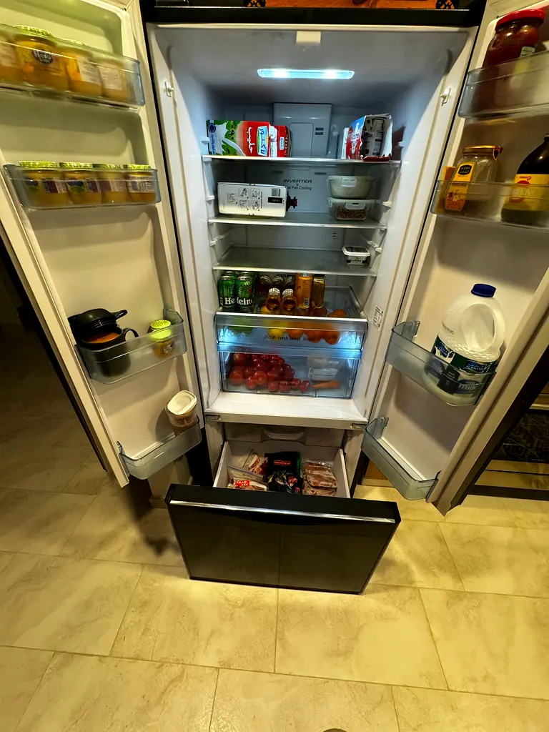 Hitachi 511L Automatic inverter triple door Fridge (Black)