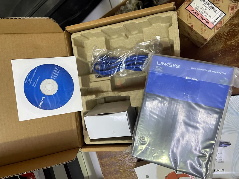 Linksys Business Dual WAN Gigabit VPN Router (LRT224)63256600958338111