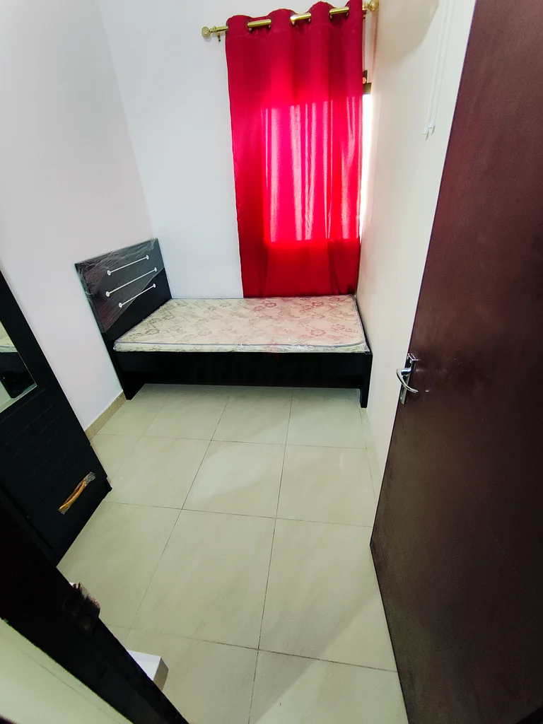 Apartment monthly New partition Romm available Sharjah