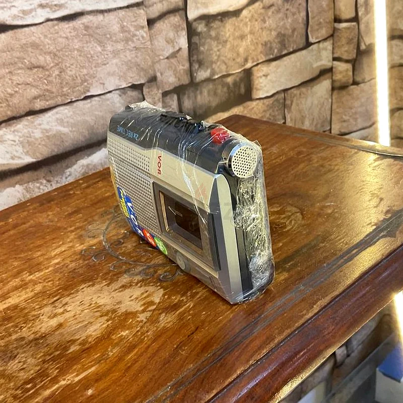 old walkman sony cassette player \ مسجل صغير سوني63260736846209111