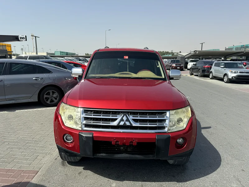 Mitsubshi pajero 2009 red color GCC calen car63152748460803111