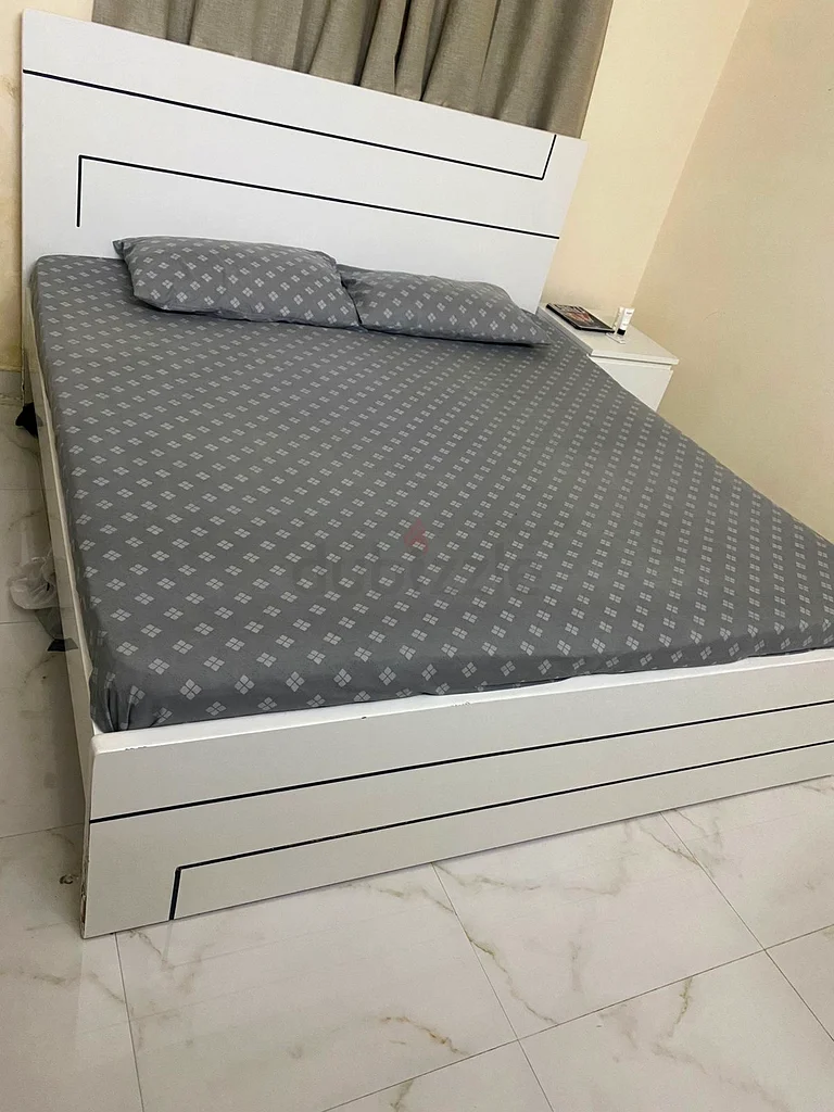 Bed + mattress for sale