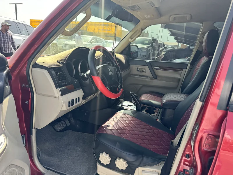Mitsubshi pajero 2009 red color GCC calen car63152748460803112