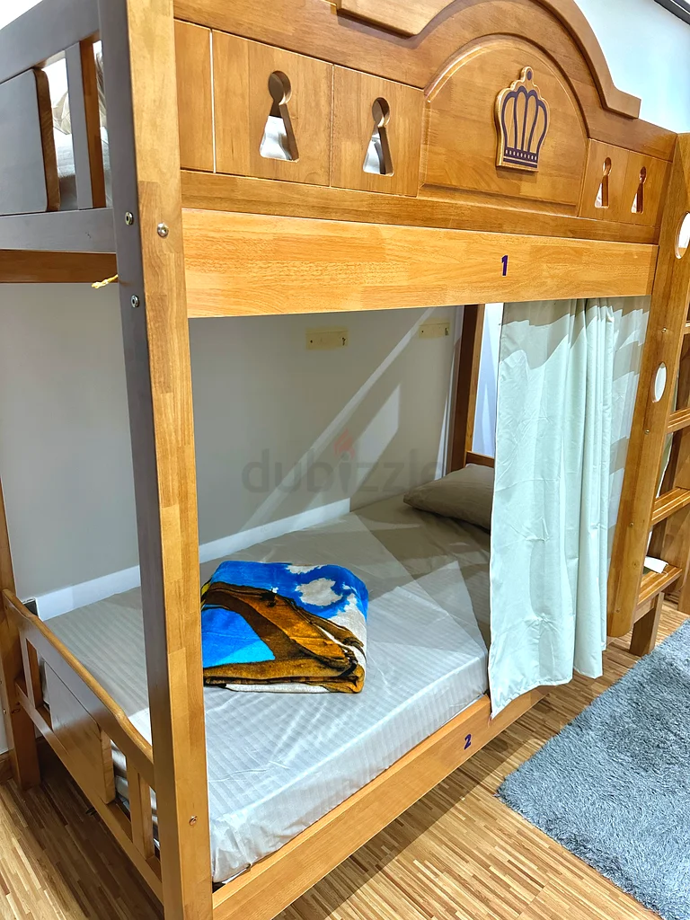 Apartment Executive Services Bed Space for Male and Females Near