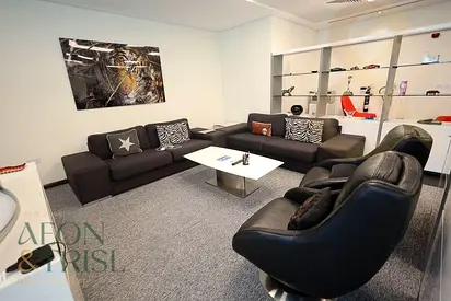 Vacant In Sept | Front Of Metro | Unfurnished