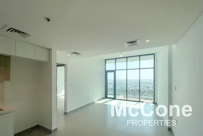 Close To Park | Spacious | Luxury Apartment